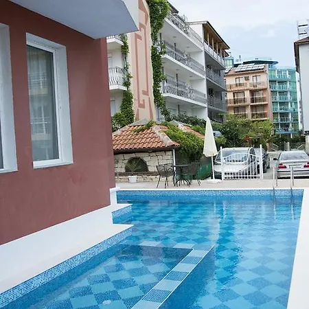 Malina Family 2* بريمورسكو