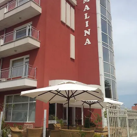 Malina Family بريمورسكو