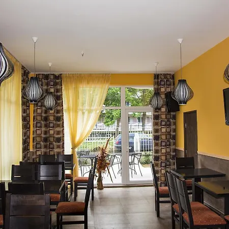 Ξενοδοχείο Malina Family Πριμόρσκο